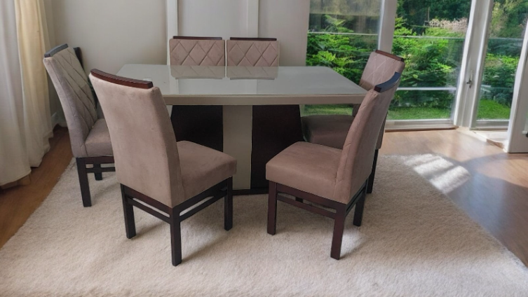 Mesa Vidro 1,60x0,90 c/Borda c/Pé Cent. Cubo Angulo c/6 Cad. Elegance